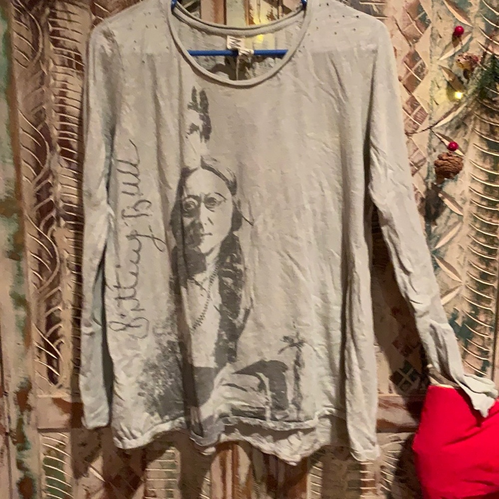 Magnolia Pearl Gray Long Sleeve Tee